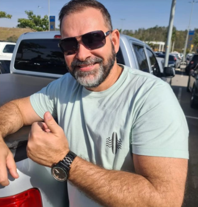 <em>Javier R.</em>